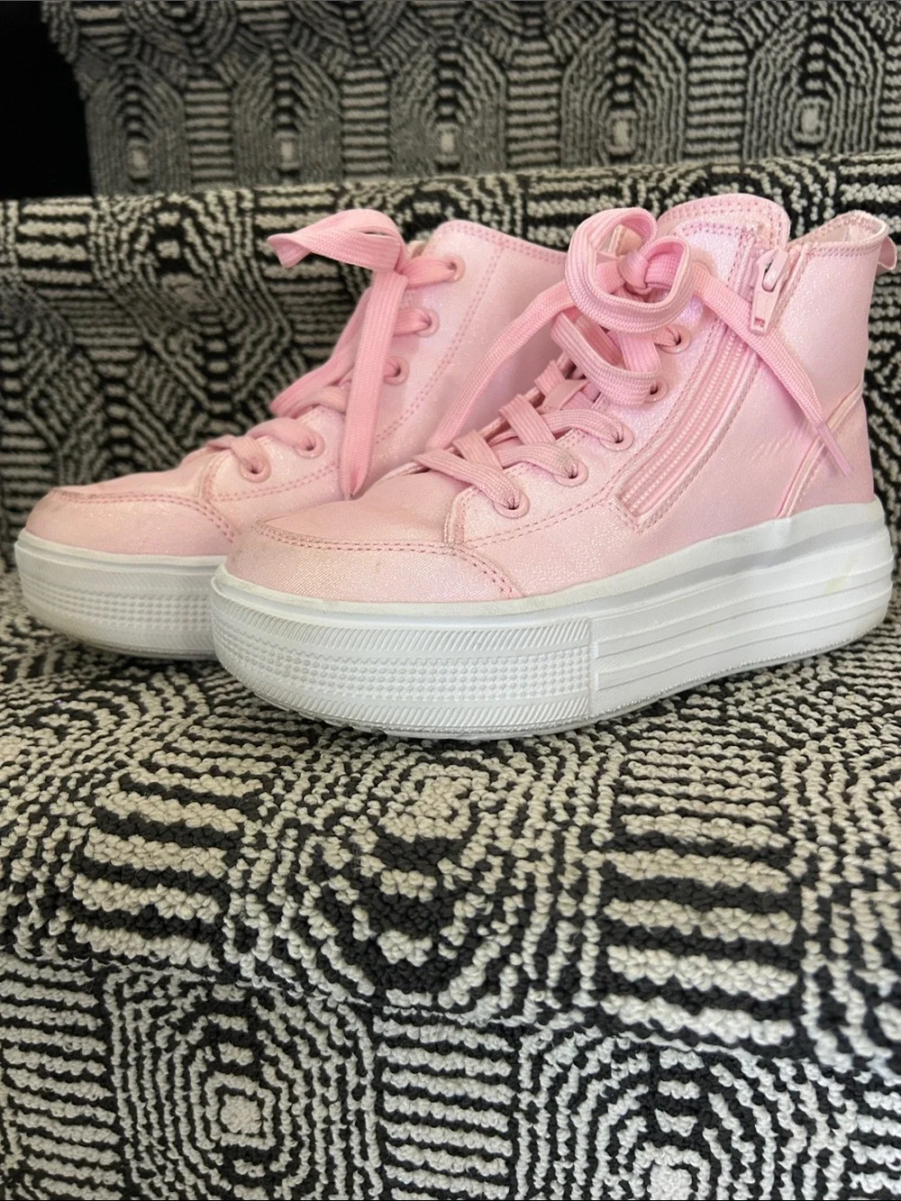 Skechers Hyperlift Hi-Top Sneaker